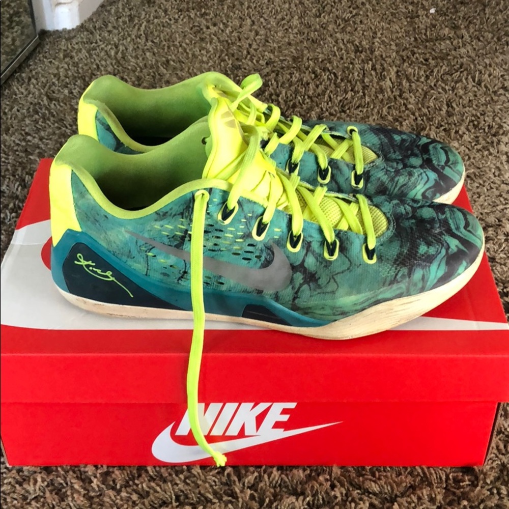 Kobe 9 Easter - Picture 1 of 6